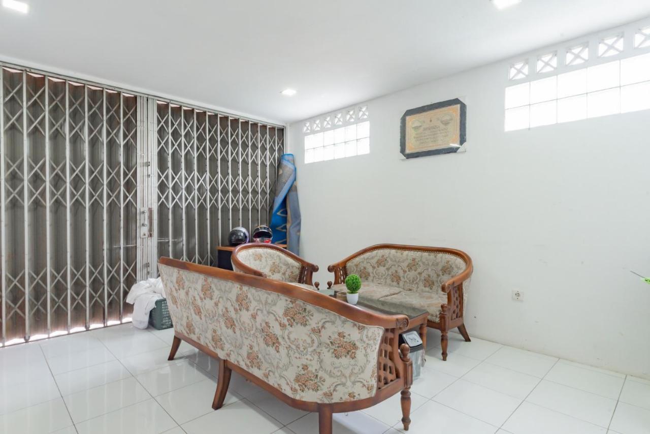 Reddoorz Syariah Near Rs Hermina Sukabumi Dış mekan fotoğraf