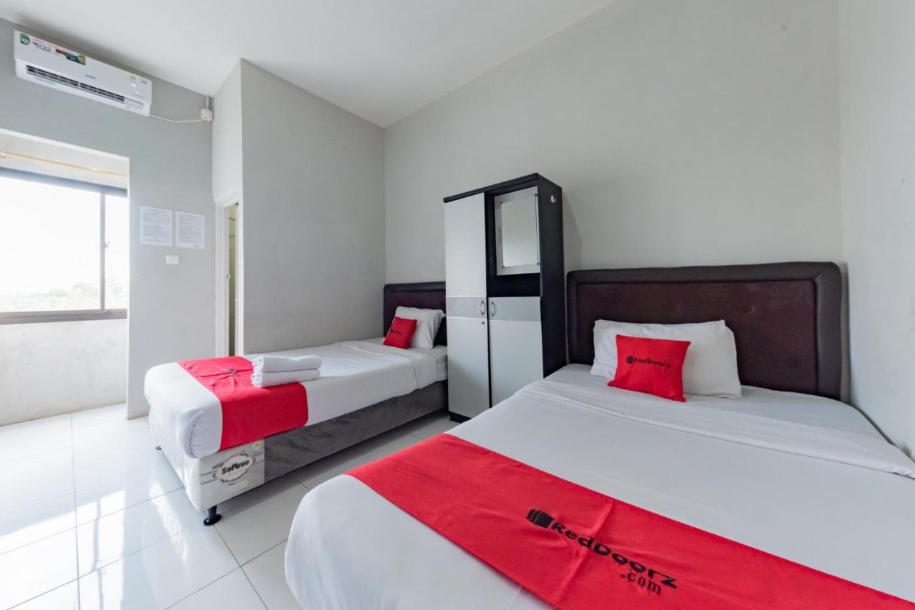 Reddoorz Syariah Near Rs Hermina Sukabumi Dış mekan fotoğraf